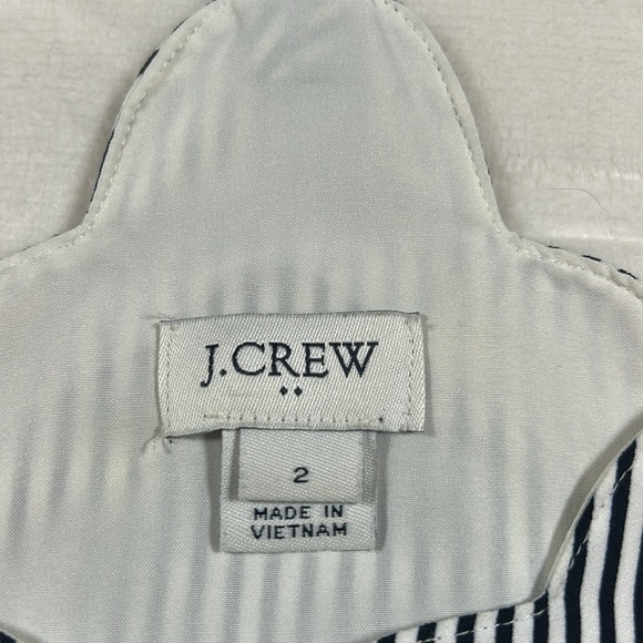 J.Crew Navy White Striped Scalloped V-Neck Cami Top Sz 2 – Minimalist Chic - Picture 4 of 6